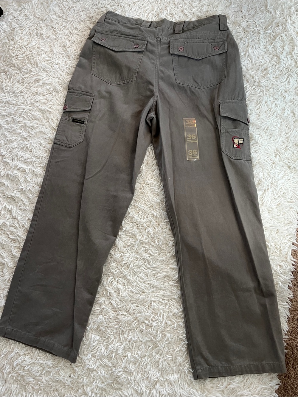 Men's Free World Greyish-Olive Cargo Pants - Size 36 NWT - Picture 4 of 4